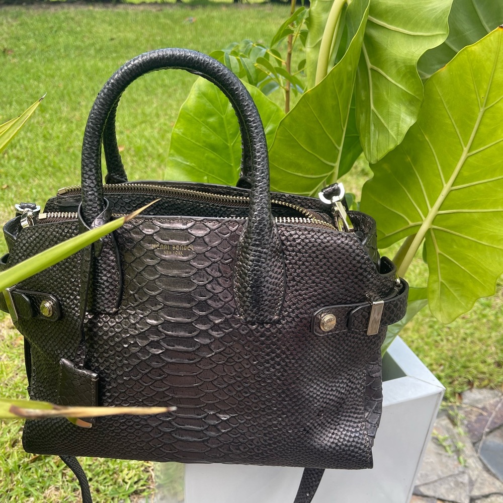 Embossed Leather tote unique iridescent shine through the handbag!!